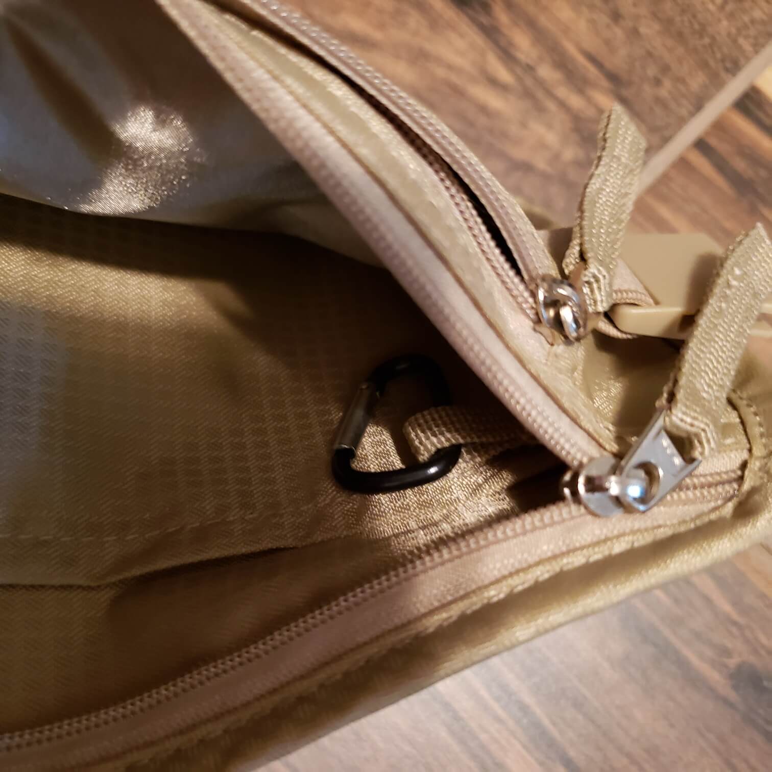 소매치기 방지용 가방 열쇠고리 부분