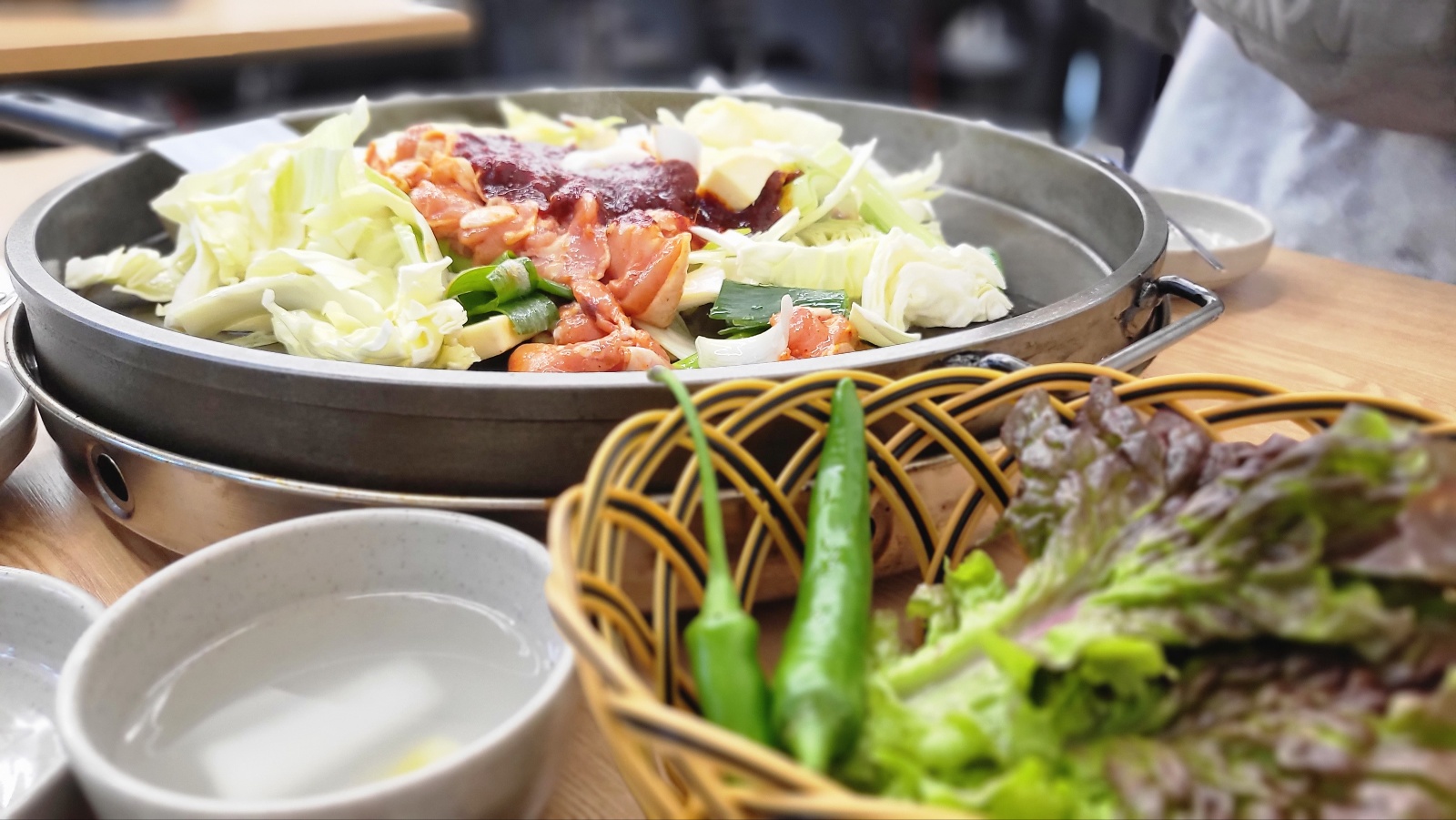 강릉춘천산골닭갈비앤막국수 이미지