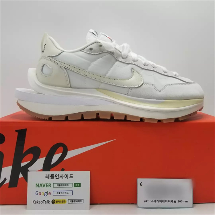  [NIKE] 나이키 X 사카이 베이퍼와플 세일 sail DD1875-100 남녀공용