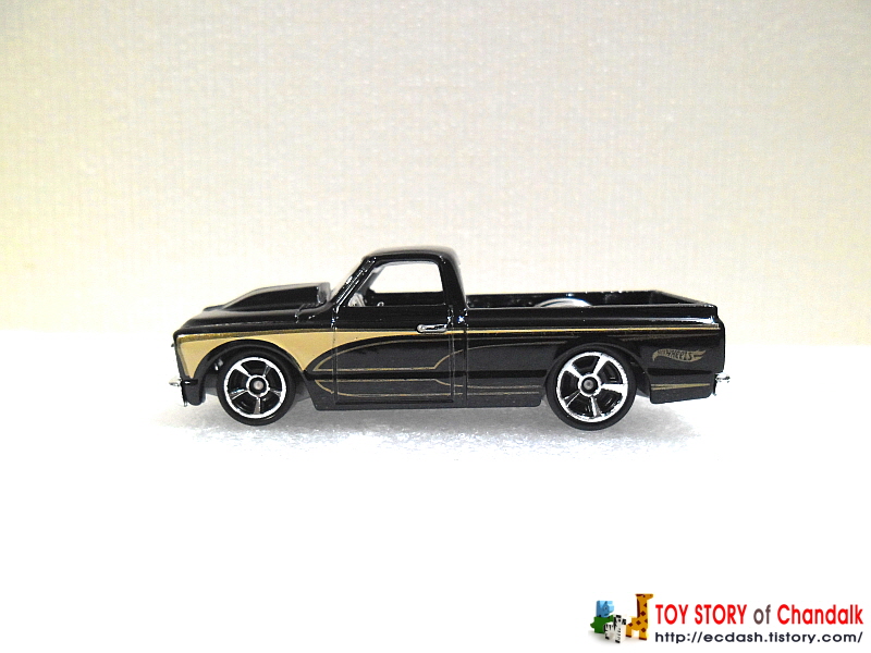 [핫휠] 143/250 HOT WHEELS `67 CHEVY C10 (67년식 쉐비 씨10) HW HOT TRUCKS 3/10