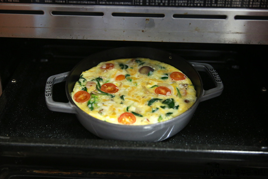 이탈리아식 오믈렛 만들기 시금치 프리타타 23