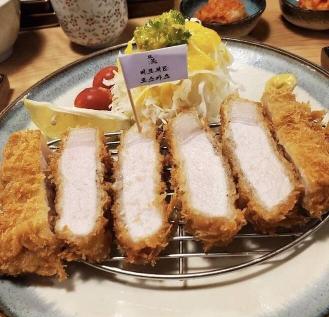  홍석천이 인정한 인생 맛집 TOP4 (태국음식 골든타이 동대문야식맛집 본가네 진진 중식당멘보샤 미쉐린가이드2020맛집 톤쇼우 부산돈가츠돈가스맛집)식당상호명위치영업시간연락처메뉴가격