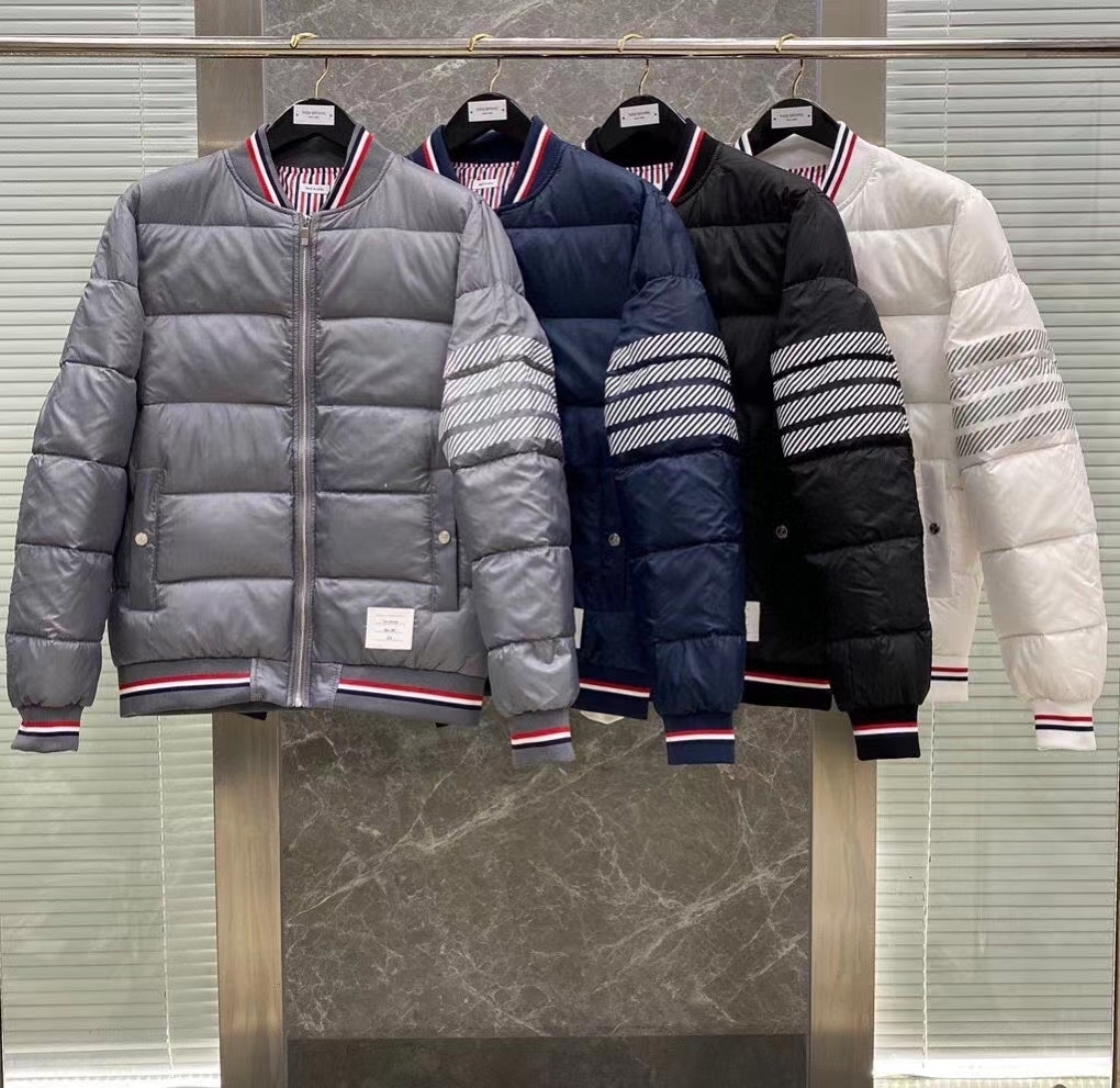  [THOM BROWNE] 톰브라운 4-바 나일론 넥 로고 다운 자켓 (4 COLOR)