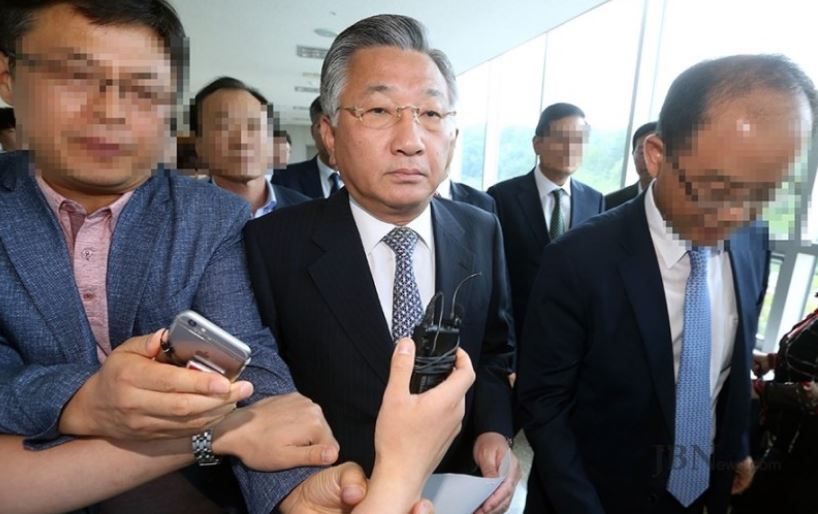  김윤배 총장 프로필 갑질논란