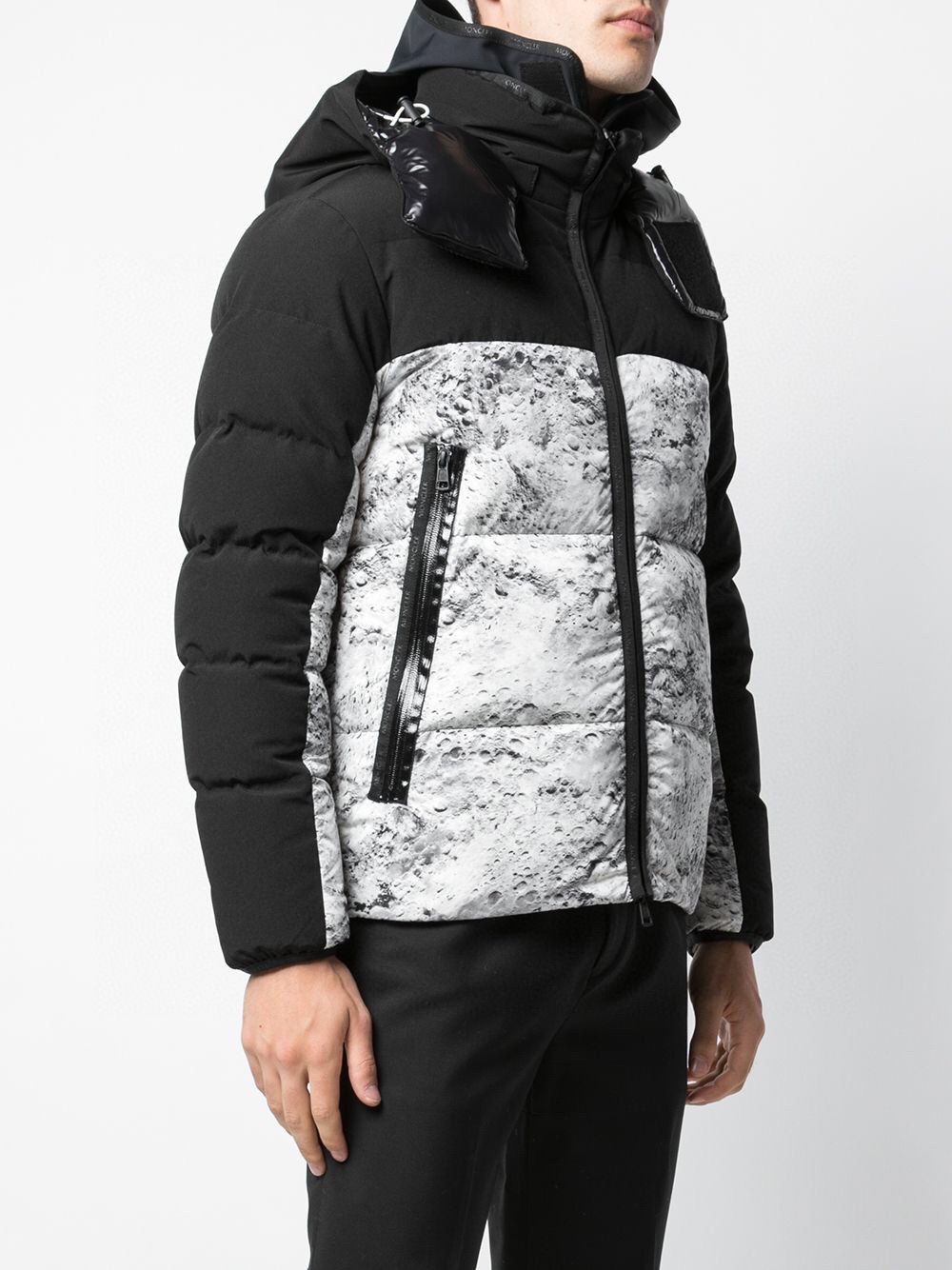  [MONCLER] 몽클레어 슬림 패치 다운 패딩 파카 자켓