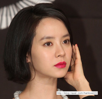  "배우 송지효, 소속사 우쥬록스와 갈등…법적 분쟁 준비 중"
