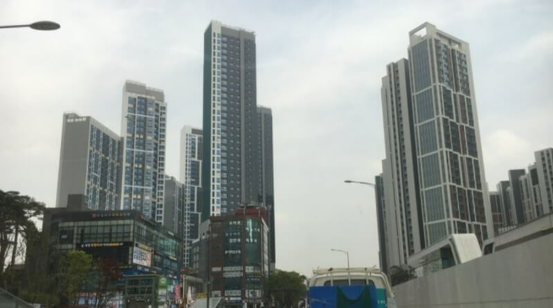  생활숙박시설 오피스텔로 용도 변경 시 건축기준 한시적 완화 [국토교통부]