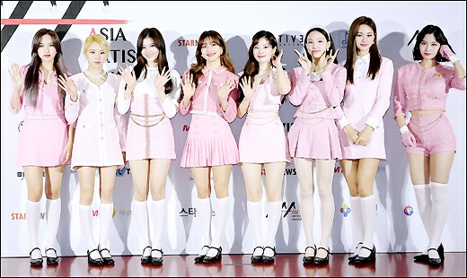  트와이스 '미소가 핑크 핑크' 2020 AAA어워즈