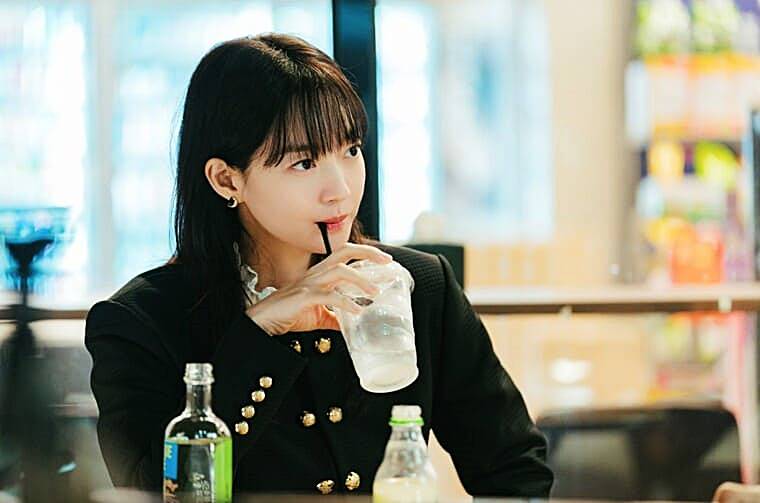 배우-신민아
