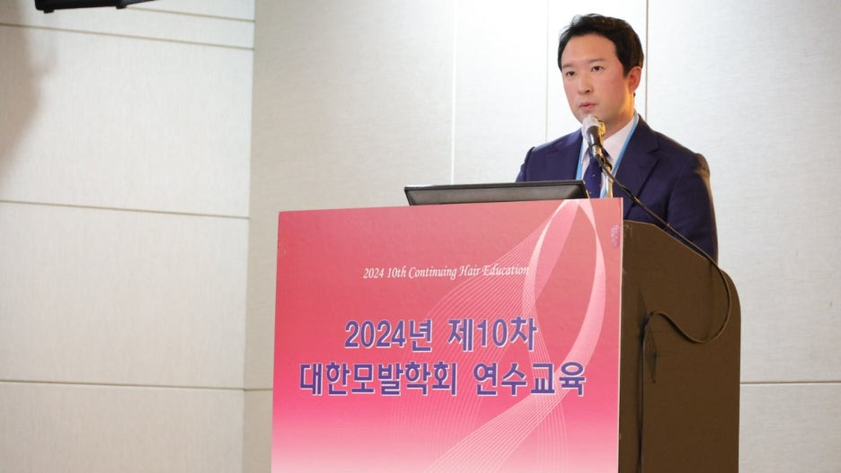 모나라피부과_피부과전문의_김대우원장