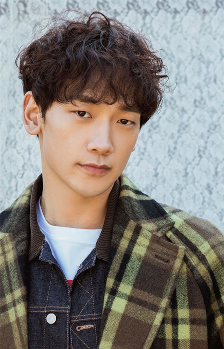  역주행 하며 밈 현상 일으키고 있는 비(정지훈) 깡 신드롬이 낳은 여초 카페 언냐들의 자아분열