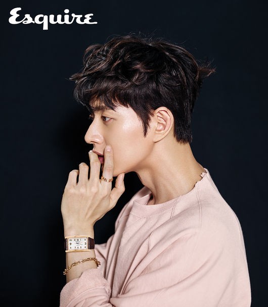 배우 박해진 