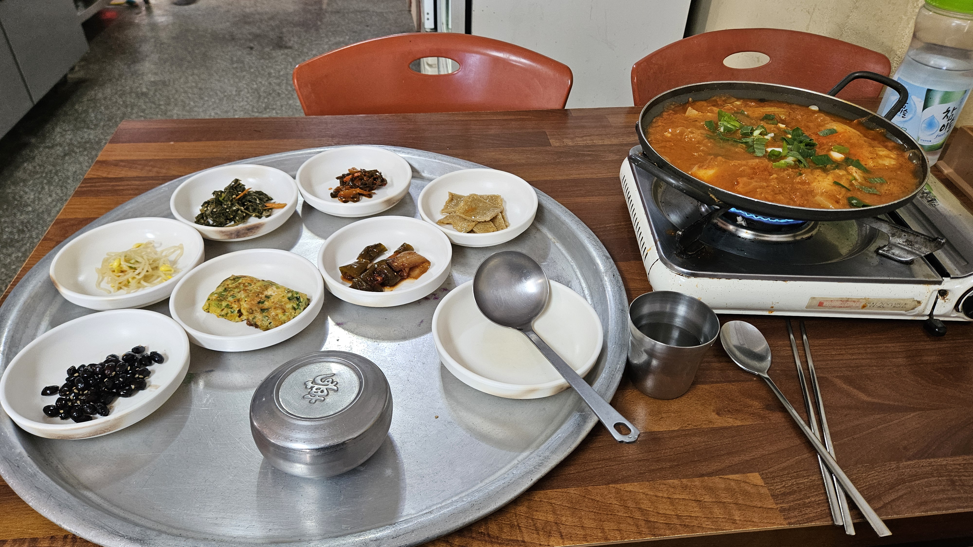 송학식당 김치전골