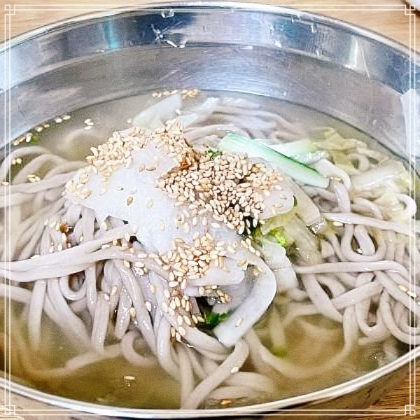  생활의 달인 이북식 메밀 냉칼국수 한성대 입구, 성북동 가게 895회 은둔식달 북한식 만두전골, 찐만두, 녹두 지짐이, 만두국 가격 위치 어디