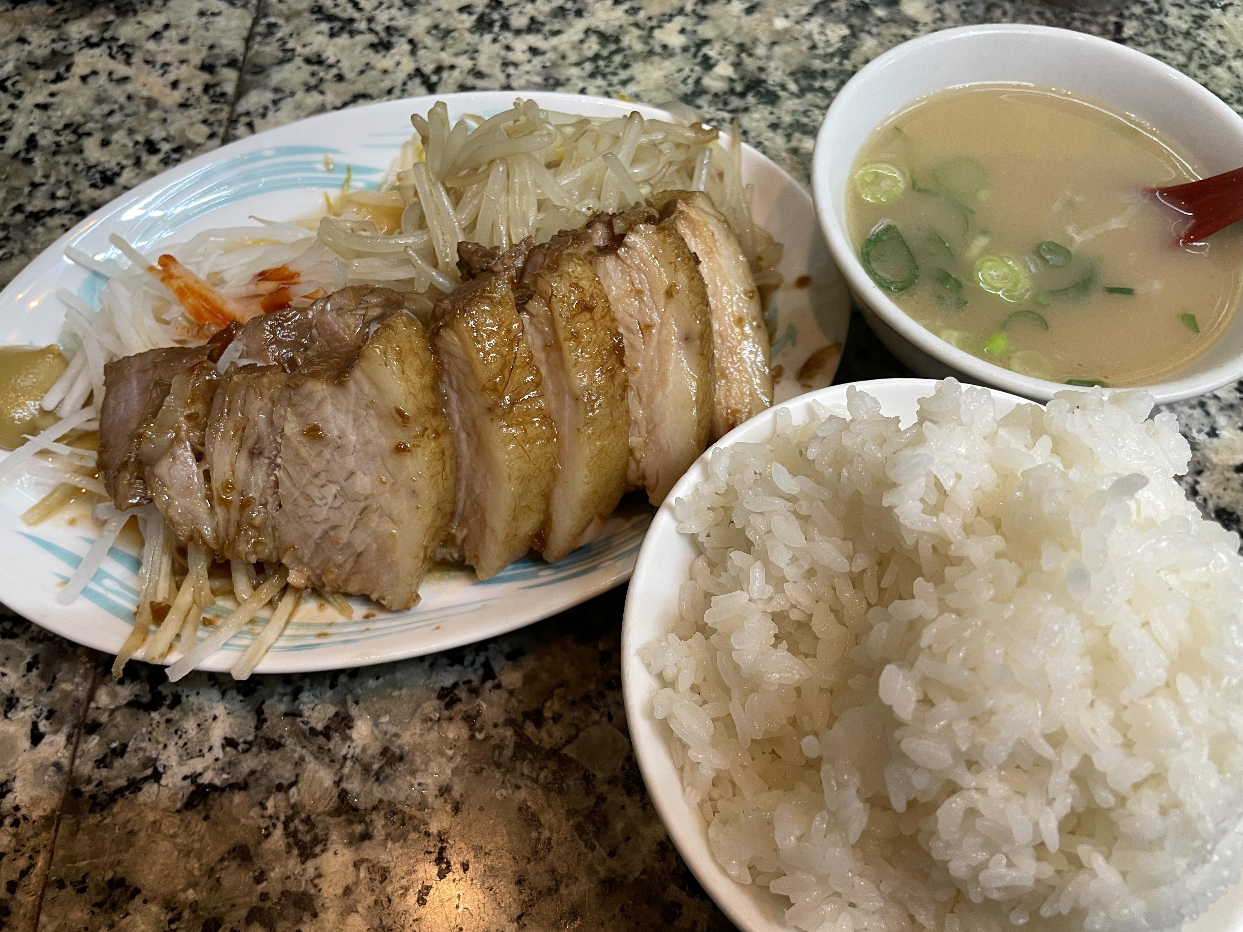 야키부타정식 밥과 국물