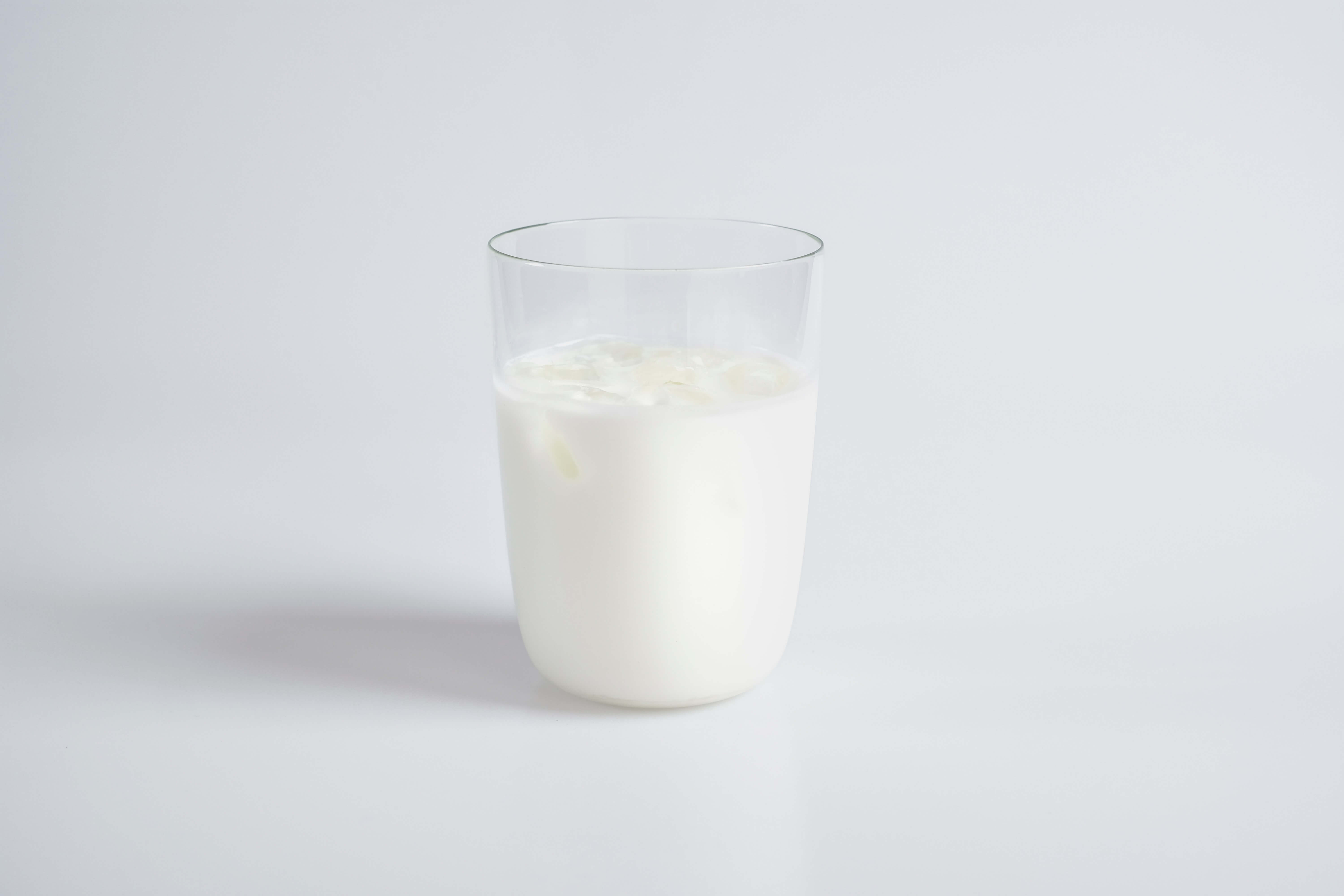우유는 단백질이 많다