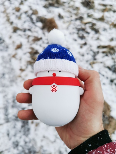 겨울철-눈사람-형태의--손난로-핫팩-사진