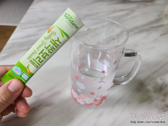 남편하고 같이 먹어요! 사다 4분말스틱 새싹보리 분말 국내산 유기농 찾아서 4