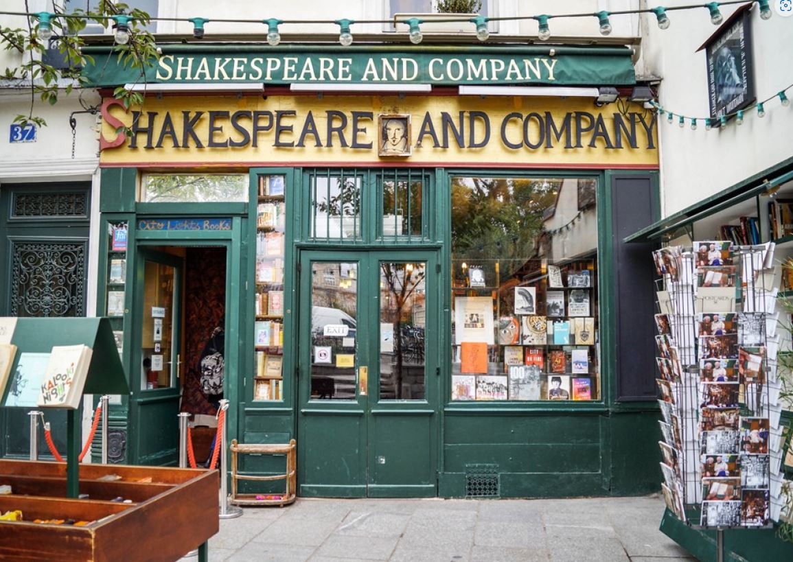파리-라탱지구-셰익스피어앤컴퍼니-외관사진