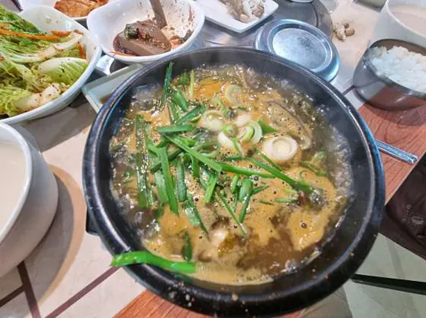 살아있는 꼼장어
