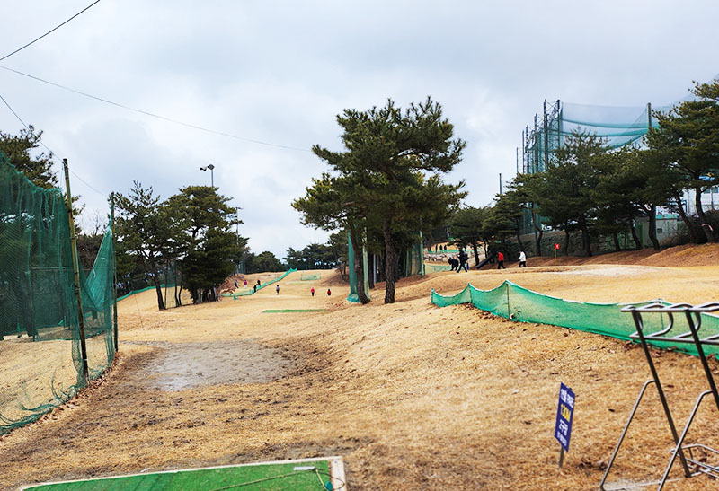 경주 쉐르빌파크골프장 (구 화산 쉐르빌골프리조트) 경북 경주시 천북면 새터홍림리 551