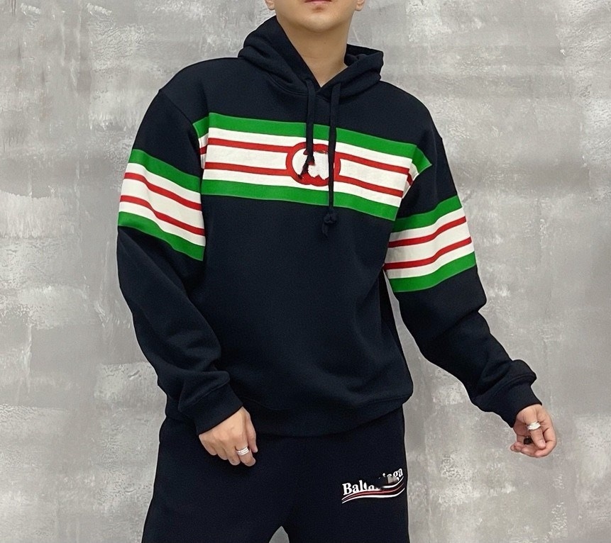  [GUCCI] 구찌 인터로킹 G 프린트 스웨트 셔츠 후드 티셔츠 646953 XJDAH 1082