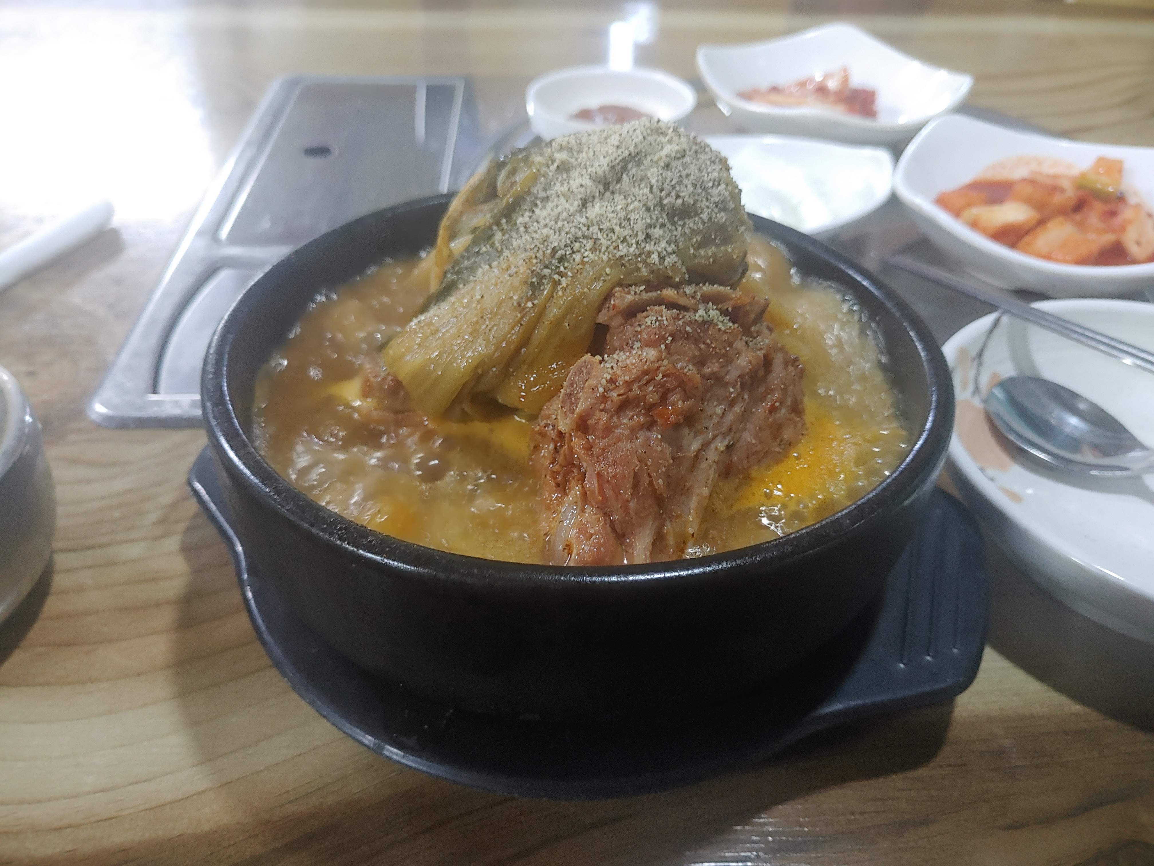  구수한 맛의 부평감자탕맛집 우거지뼈해장국 후기