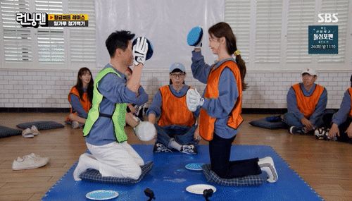  런닝맨 밀가루 청기백기 불편함