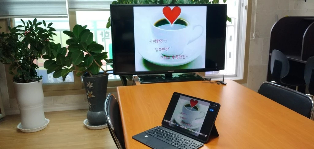 MHL-미지원-모니터-미라캐스트-동글이로-연결-및-미러링