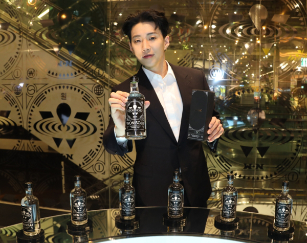  인터넷 판매, 박재범 소주는 되고 백세주는 안 되고 현행법상 지역 특산주도 인정 稅감면 등 혜택 동일 분리 시급 전통주 무형문화재 식품명인이 만든 민속주 지역 농민 지역 특산주