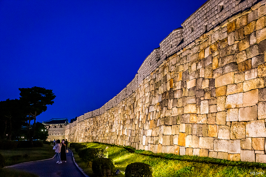 수원화성 성벽