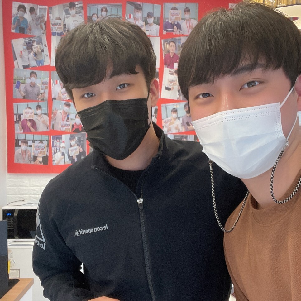  천안 휴대폰 성지 !! 갤럭시S21 개통후기 LG기기변경 = 영모바일 두정점