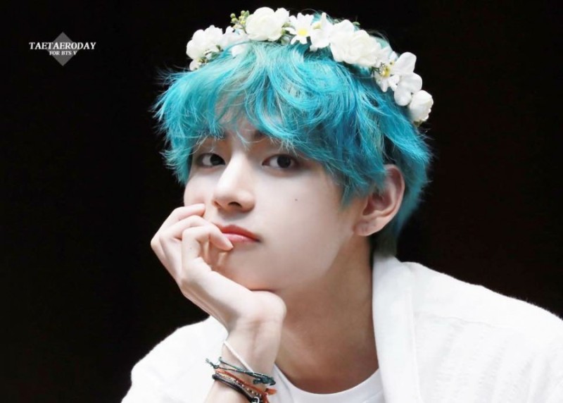  방탄 뷔에게 키스 할 수 있다고 말한 일본 남자 연예인