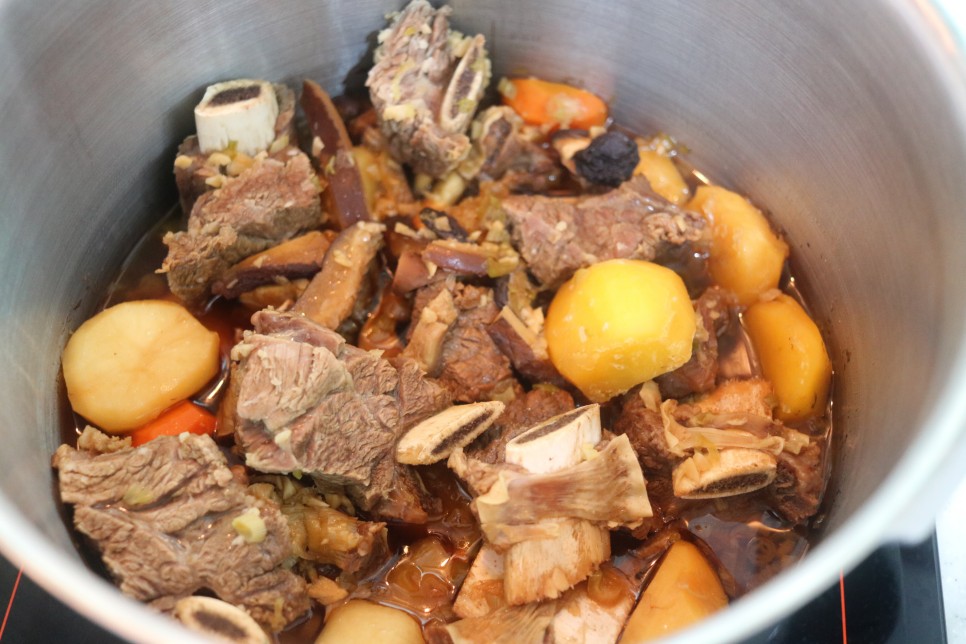 만능 고기소스만 있으면 OK 압력솥 갈비찜~ 백종원 소갈비찜 이렇게 간단한 요리였어~!! 4
