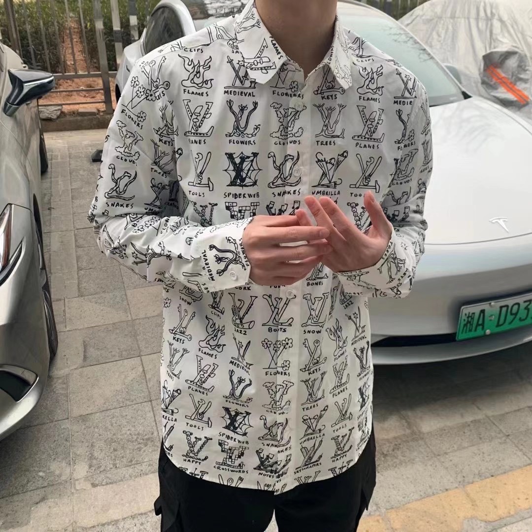 [LOUIS VUITTON] 루이비통 플레이스드 그래픽 셔츠 1A8HHD
