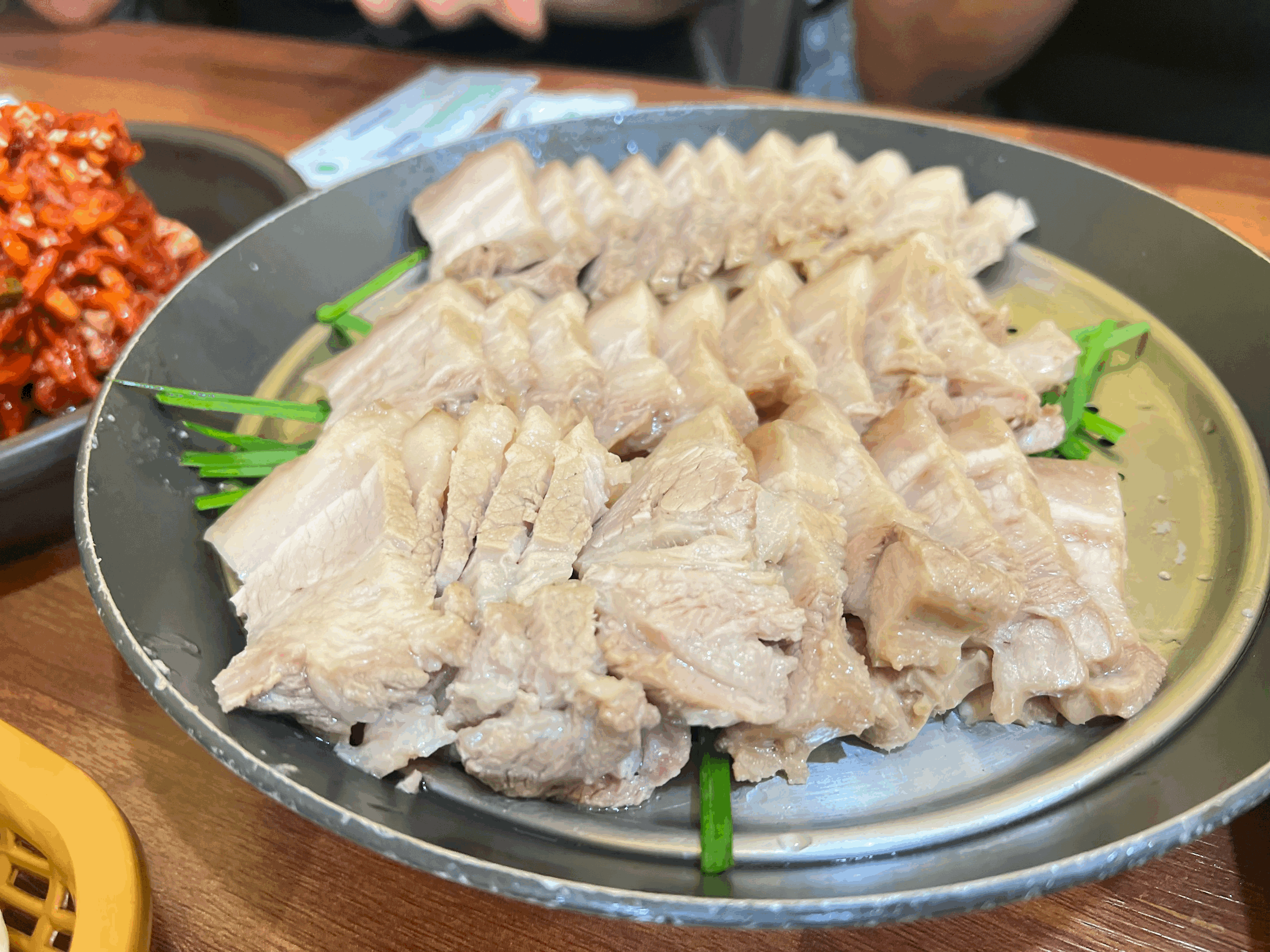 김경자 원조 손칼국수 보쌈 -보쌈 중자