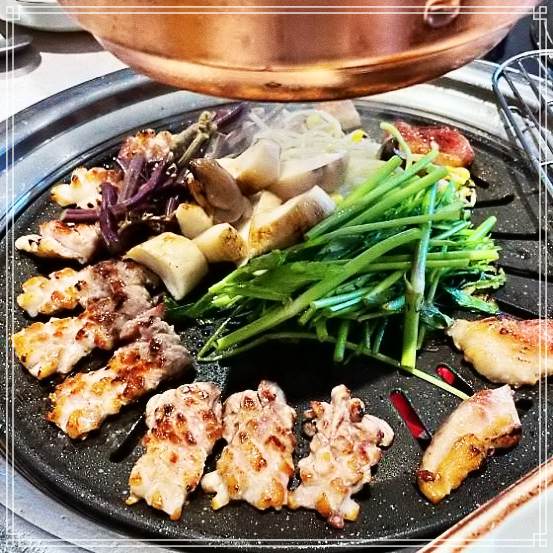  8월 1일 생방송투데이 맛의승부사 청주 지웰시티 목살, 오겹살, 항정살 Since 1963, 3대째 명품 돼지고기, 꽃삼겹살 맛집 위치