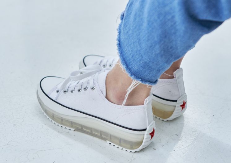  투톤 투명굽 뒷꿈치 별콤비 화이트콤비 4cm 스니커즈