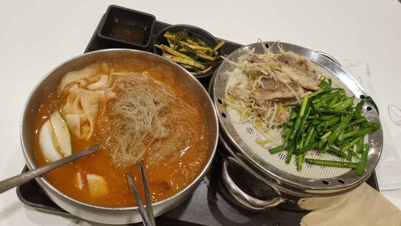  어느덧 말복, 말복보양식 우삼겹찜과 물냉면 점심