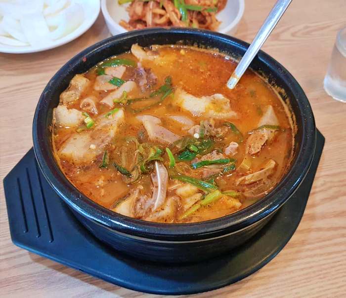 생방송 오늘저녁 안양 안양예술공원 순대국 순대국밥 맛집