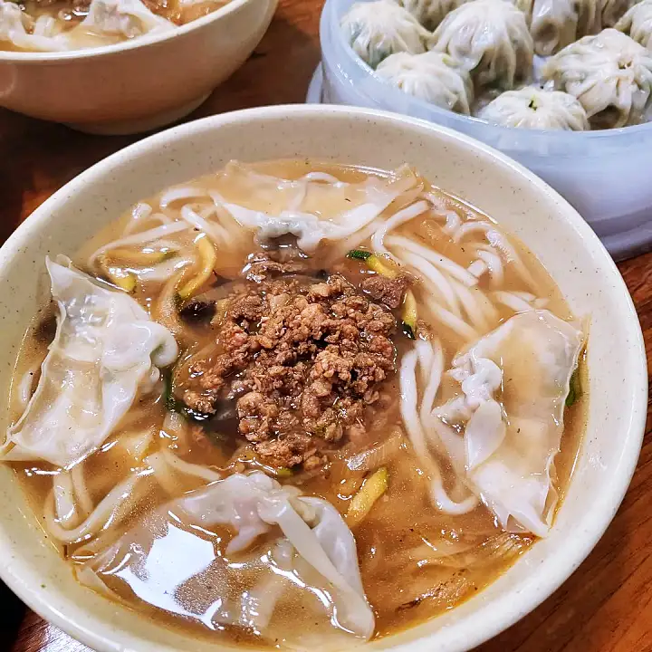 생활의달인 수타 자가제면 칼국수 달인 칼국수 맛있는 40년 식당 은둔식달 노포 아산 천안 맛집 정보