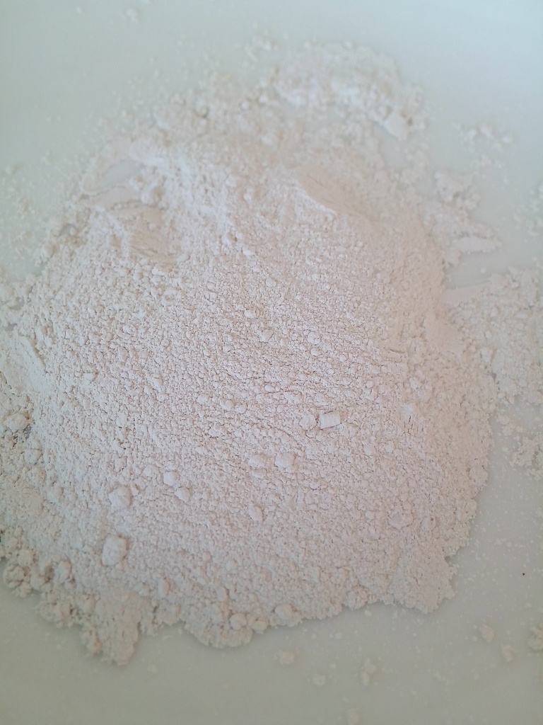 Diosmectite powder