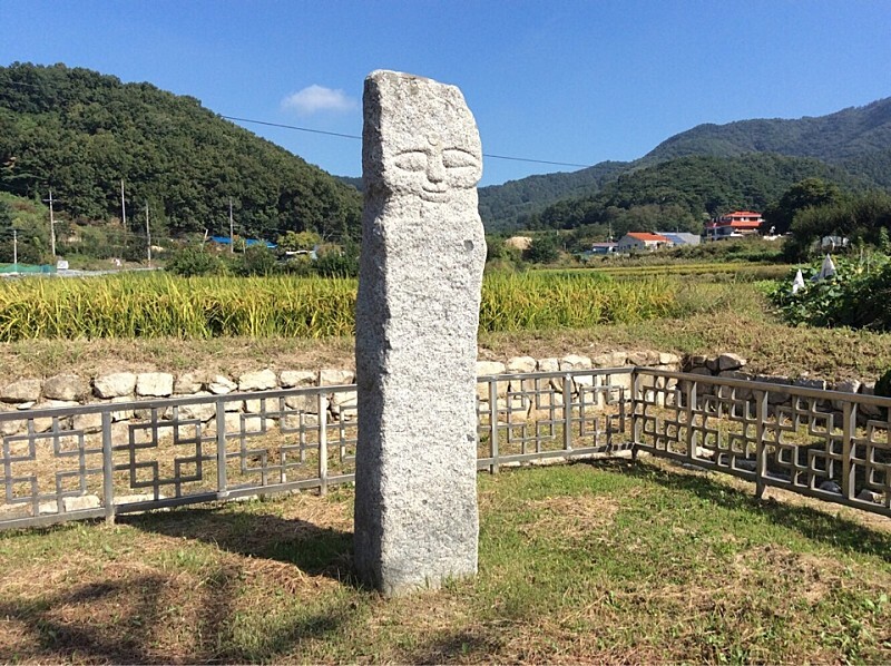  청주의 미소, 청주 순치명 석조여래입상
