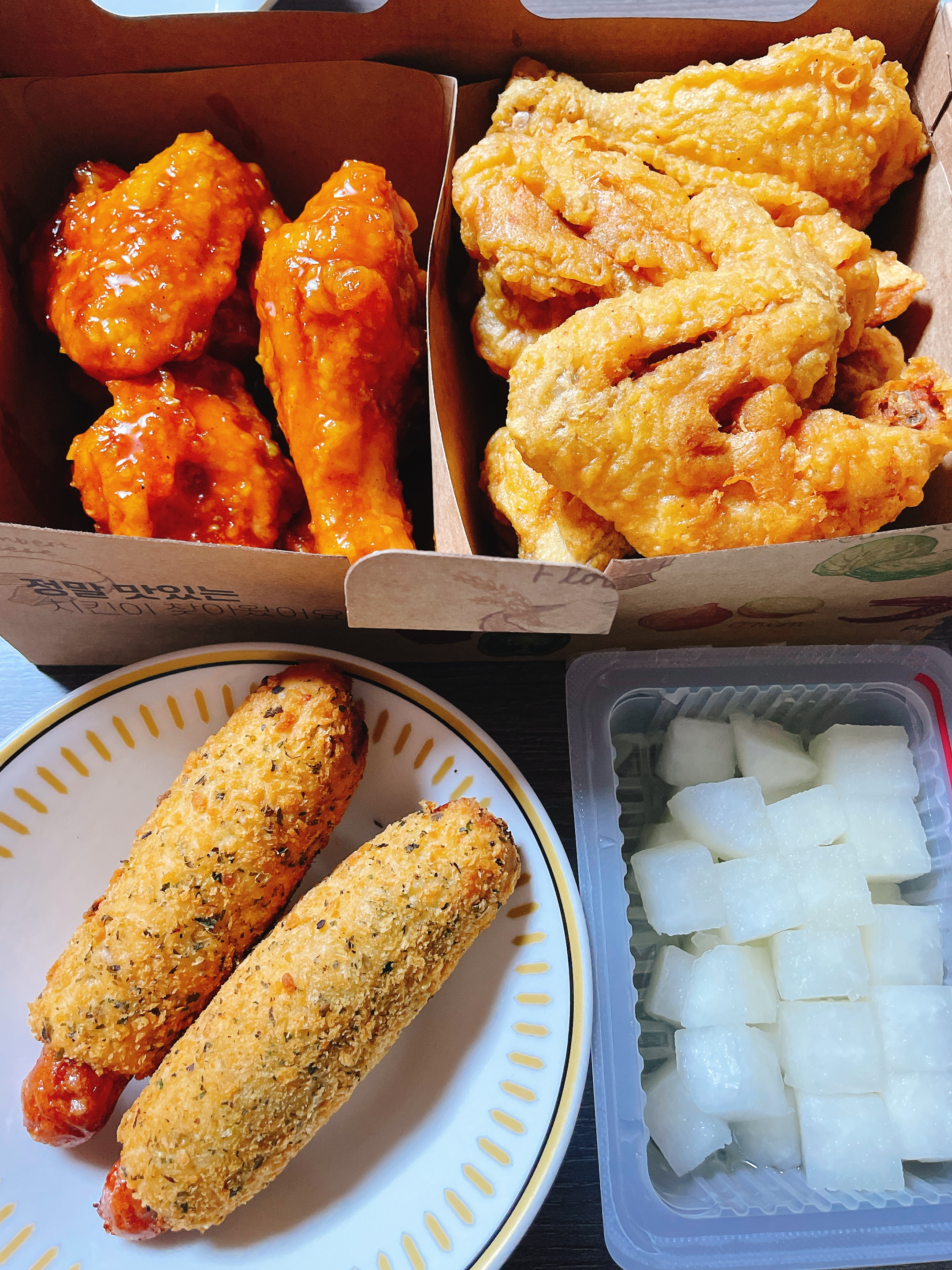  [페리카나] 후라이드 반 양념반(반반메뉴), 미니핫도그 솔직후기!