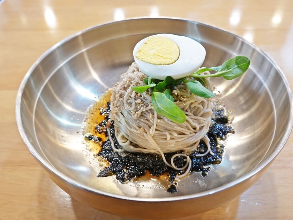 생방송투데이 3791회 키워드 다큐 성공인 용인 한우 떡갈비와 4종 막국수 맛집 고기리열두화덕
