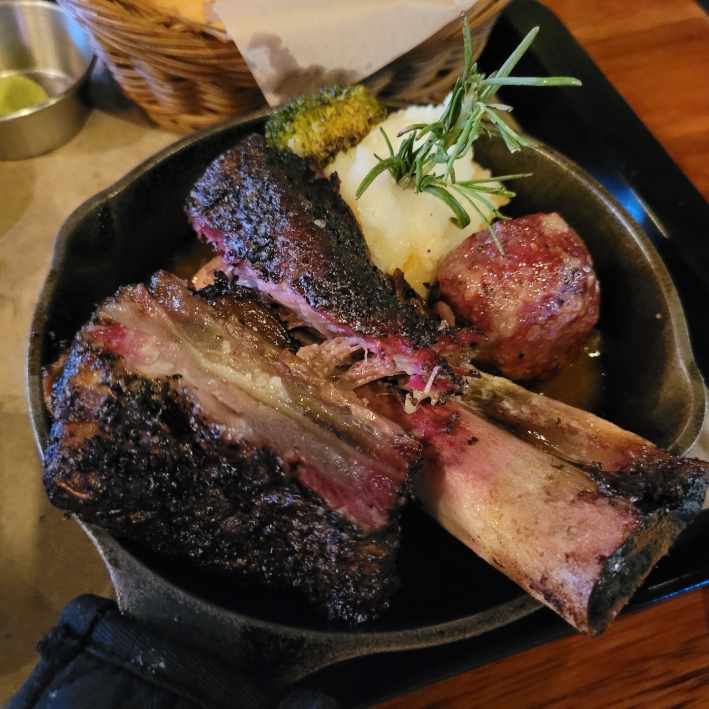  이태원 맛집 - 로우앤슬로우 :: 돈스파이크 BBQ