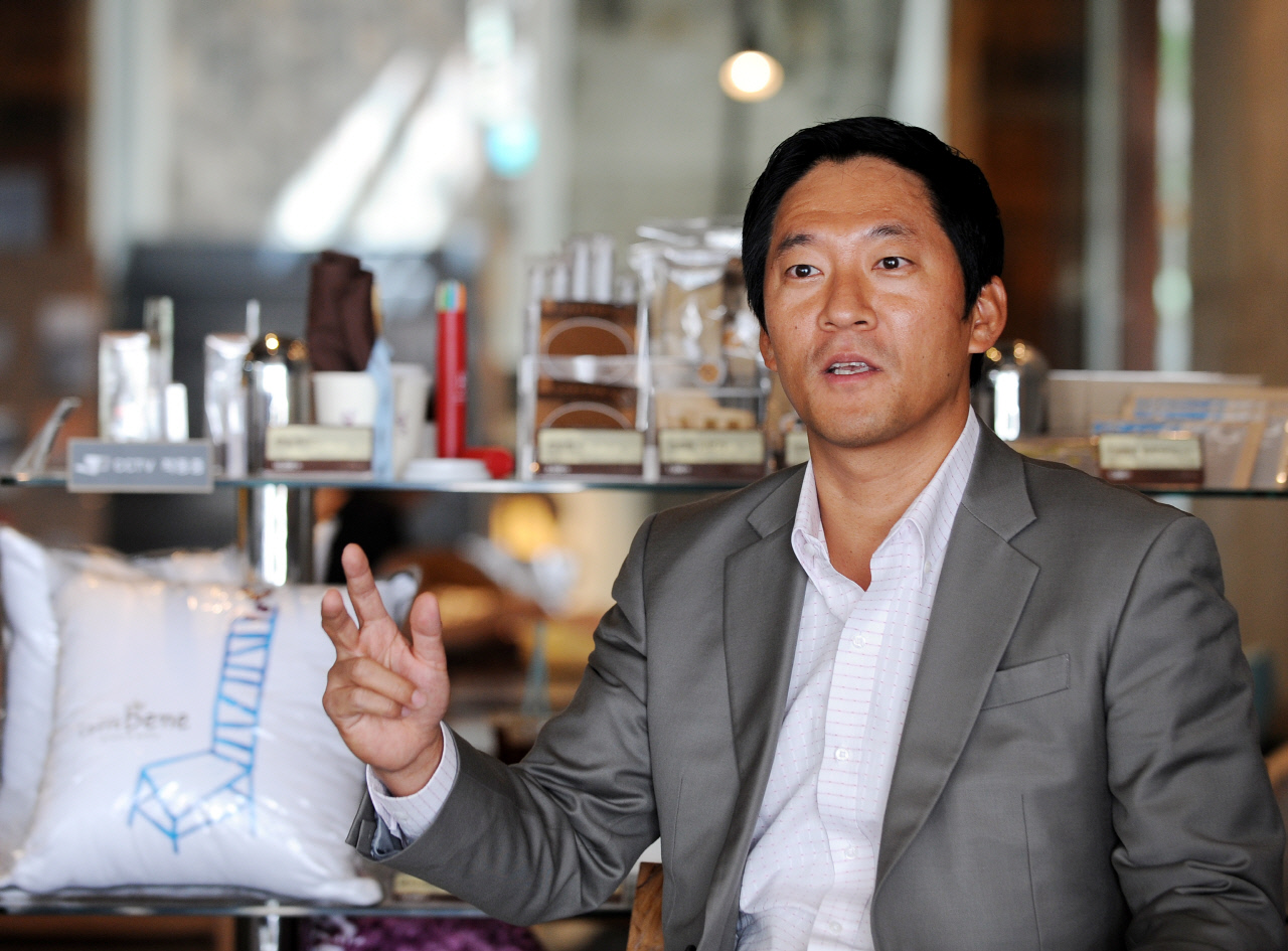  커피왕 강훈 대표. 잘 나가다 극단적 선택 이유 재조명