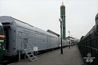 1980년대 소련은 철도로 이동 및 발사가 가능한 SS-24 대륙간탄도미사일을 배치했다