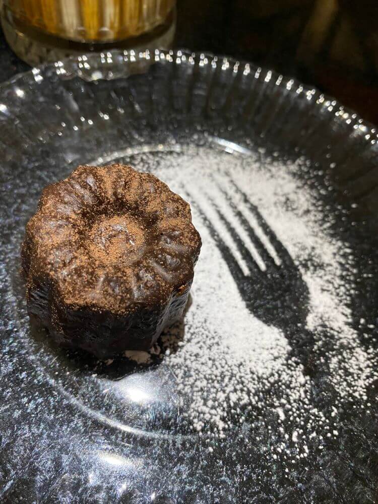  대구 동성로 카페 까눌레 맛집 문현사 커피 로스터스