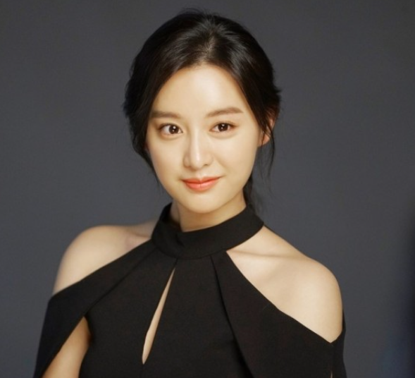  김지원 몸매 키 나이!